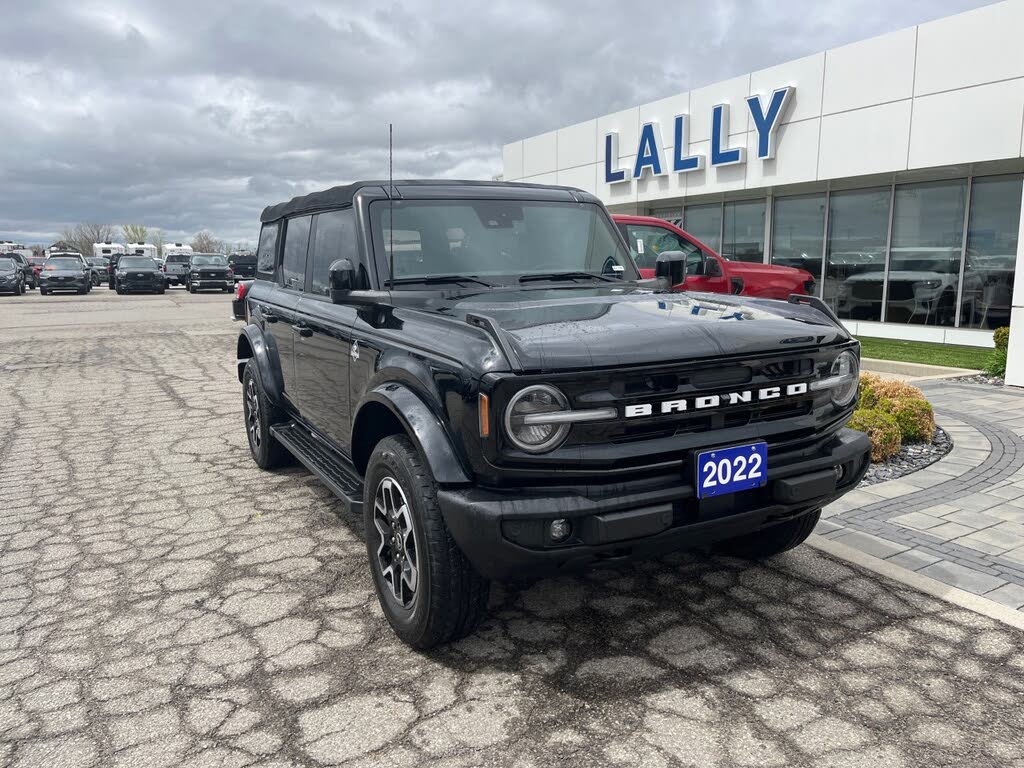 2022 Ford Bronco Outer Banks 4-Door 4WD