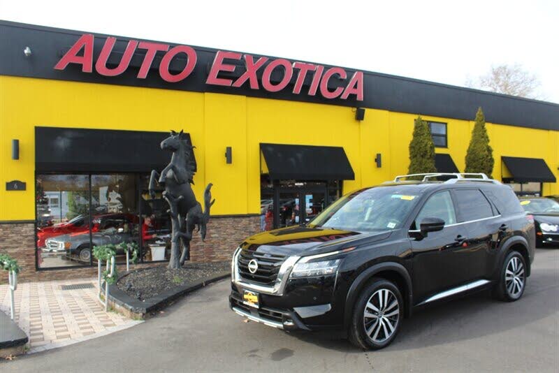 2023 Nissan Pathfinder Platinum 4WD