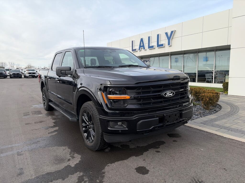 Ford F-150 XLT SuperCrew 4WD 2025