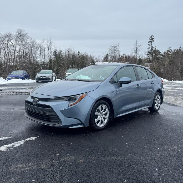 2023 Toyota Corolla LE FWD
