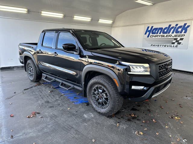 2023 Nissan Frontier PRO-4X Crew Cab 4WD