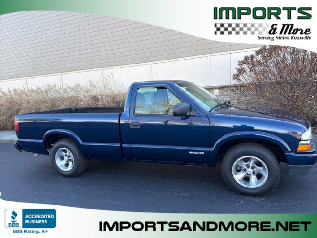 2003 Chevrolet S-10 LS RWD