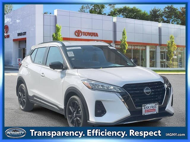 2024 Nissan Kicks SR FWD