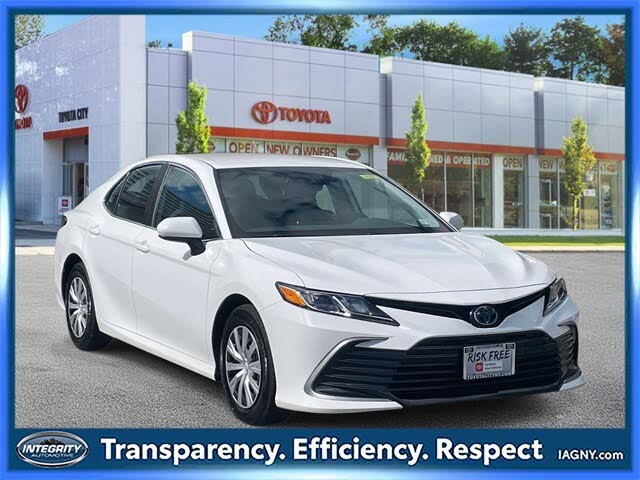 2024 Toyota Camry Hybrid LE FWD