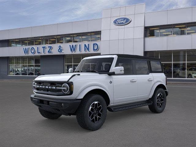 2025 Ford Bronco Outer Banks 4-Door 4WD