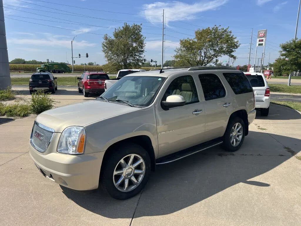 2008 GMC Yukon Denali AWD