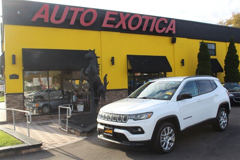 2022 Jeep Compass Latitude Lux 4WD