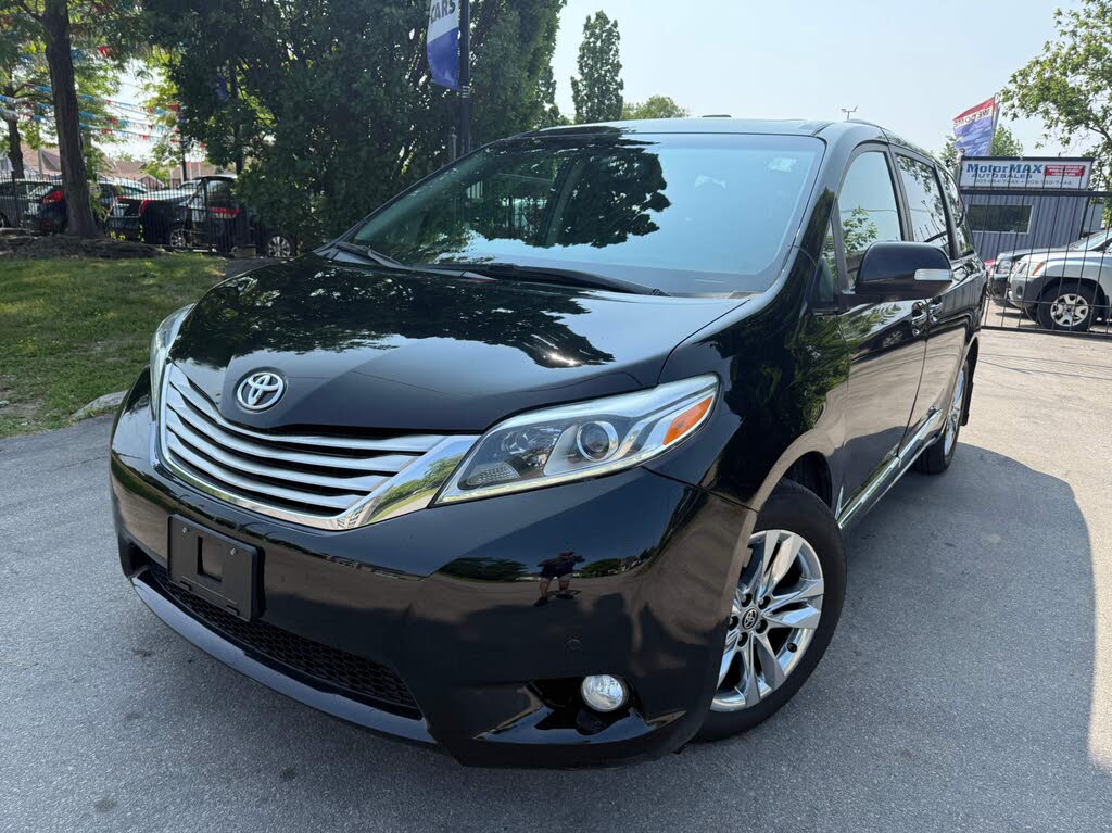 2017 Toyota Sienna XLE 7-Passenger AWD