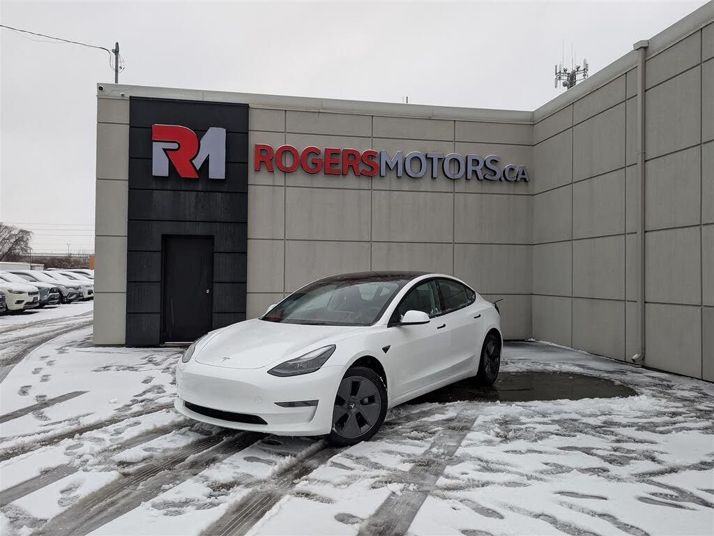 2023 Tesla Model 3 RWD