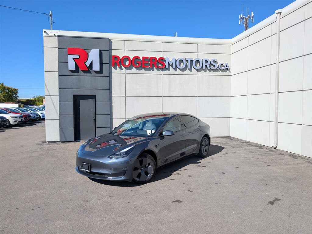 2023 Tesla Model 3 RWD