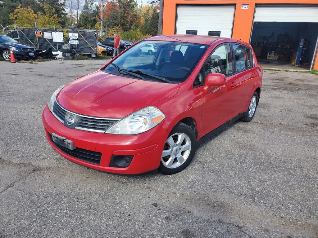2009 Nissan Versa SL Hatchback