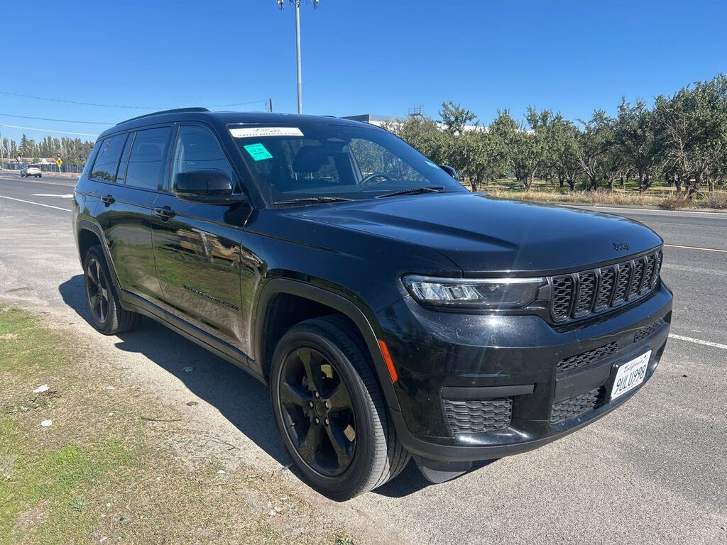 2023 Jeep Grand Cherokee L Altitude 4WD