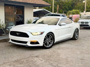 Ford Mustang EcoBoost Premium Coupe RWD
