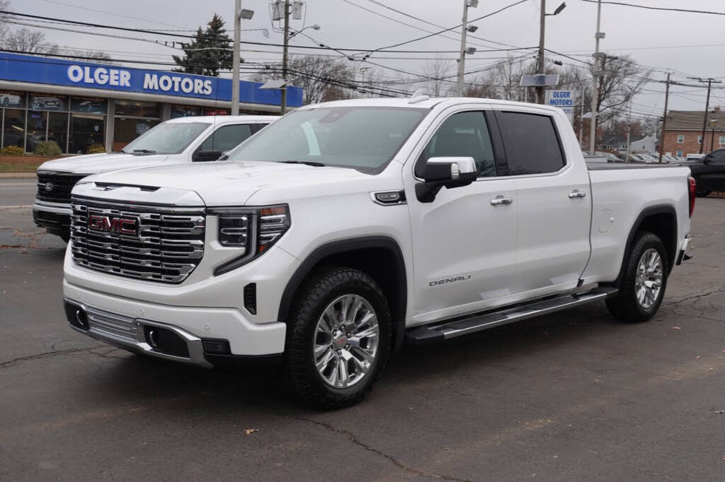2022 GMC Sierra 1500 Denali Crew Cab 4WD