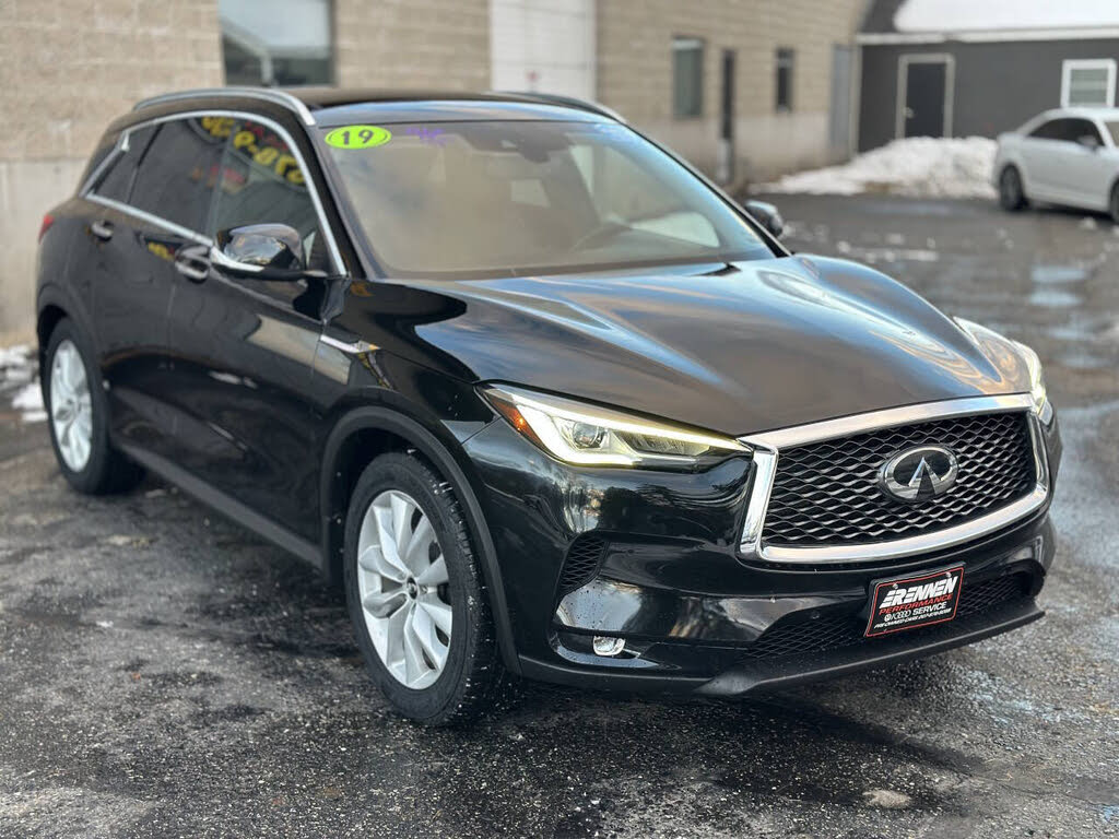 2019 INFINITI QX50 Essential AWD