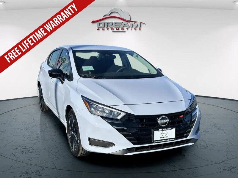 2025 Nissan Versa SR FWD