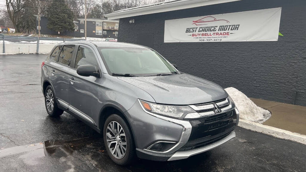 2017 Mitsubishi Outlander ES