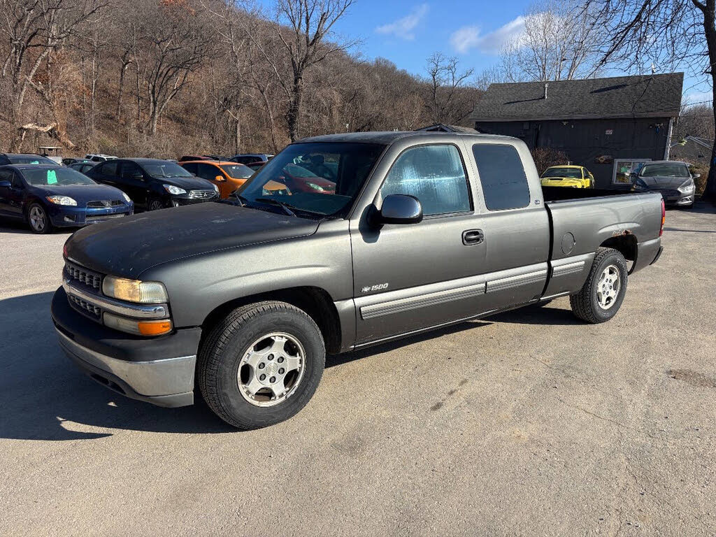 2000 Chevrolet Silverado 1500 LS Extended Cab RWD