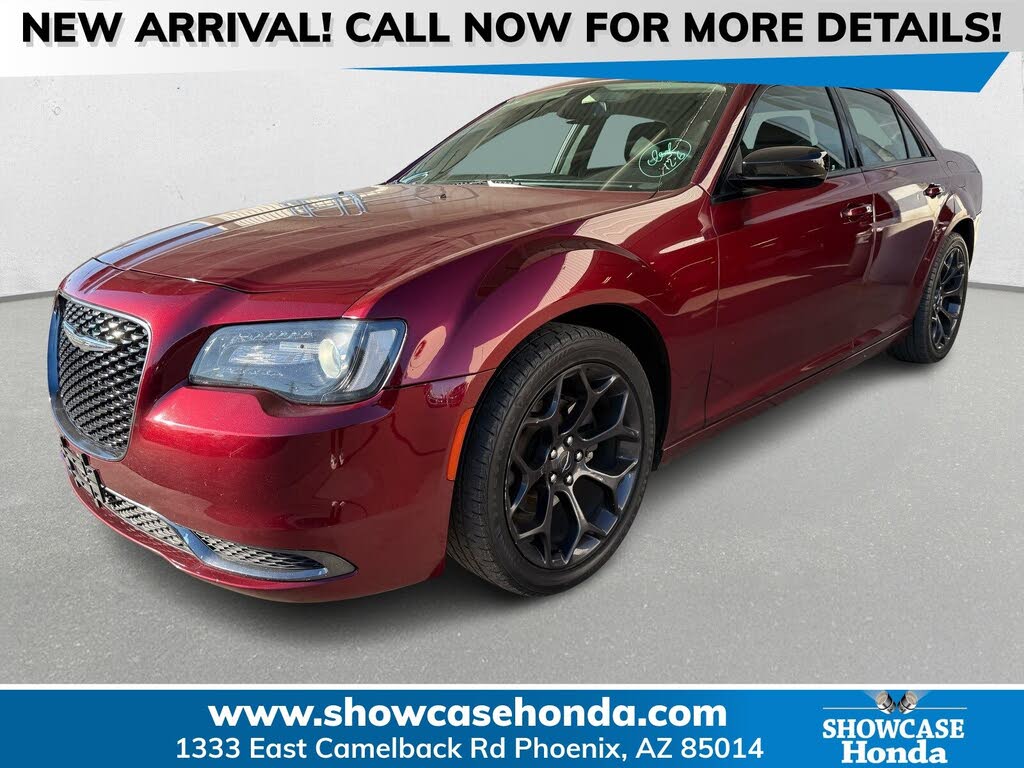 2020 Chrysler 300 Touring RWD