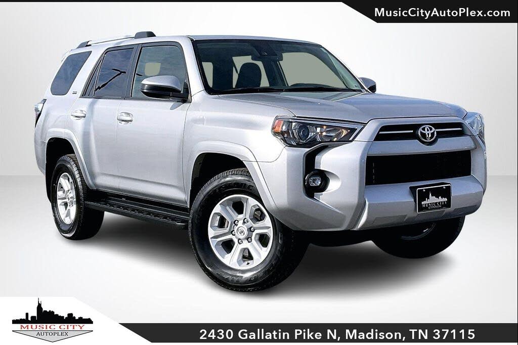 2024 Toyota 4Runner SR5 4WD