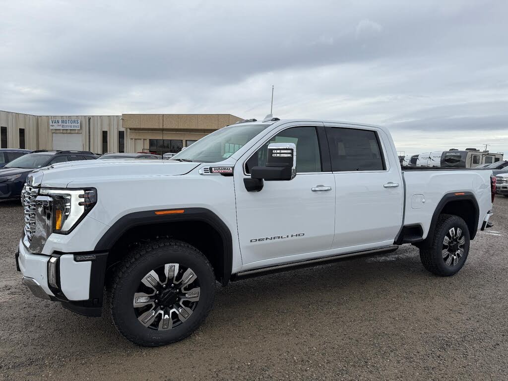 2026 GMC Sierra 3500HD Denali Crew Cab 4WD