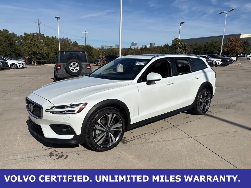 2025 Volvo V60 Cross Country B5 Plus AWD