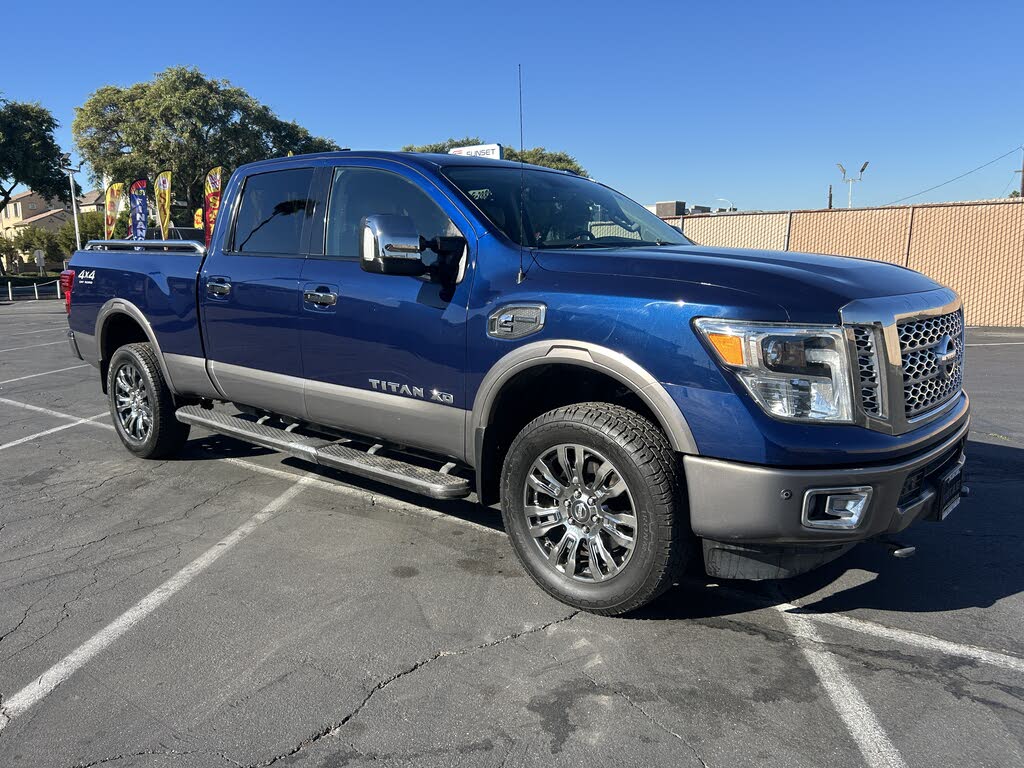 2016 Nissan Titan XD Platinum Reserve Crew Cab 4WD