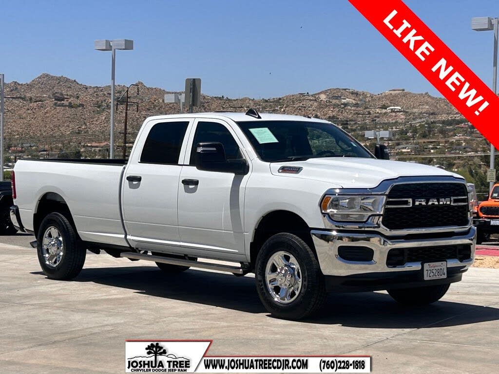 2024 RAM 3500 Tradesman Crew Cab LB 4WD