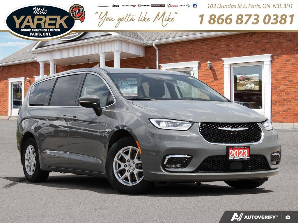 2023 Chrysler Pacifica Touring L FWD