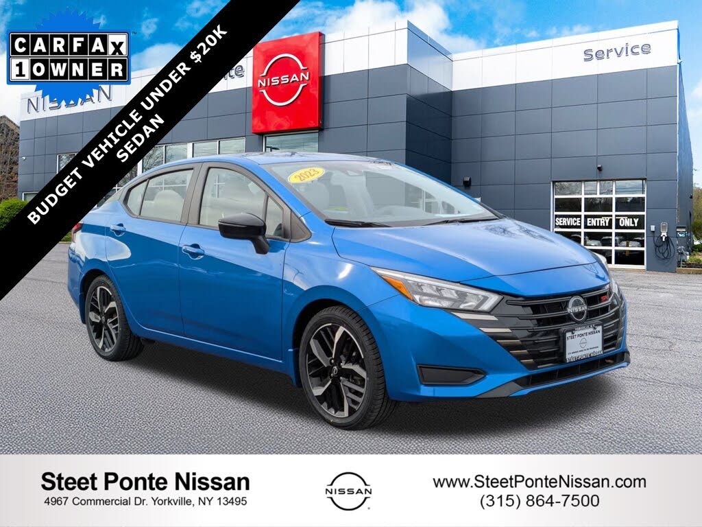 2023 Nissan Versa SR FWD