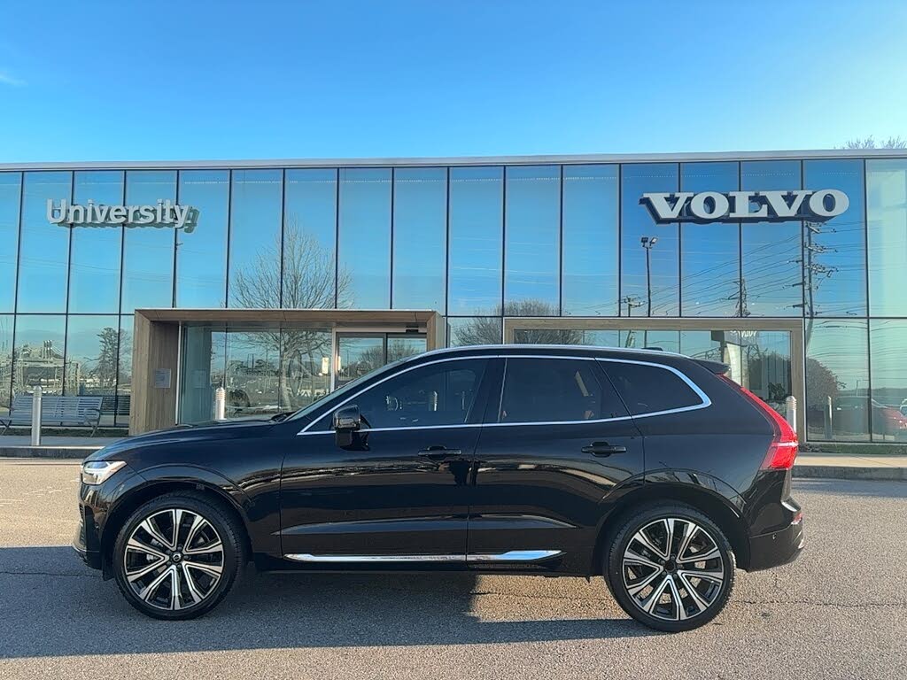 2023 Volvo XC60 B5 Ultimate Bright Theme FWD