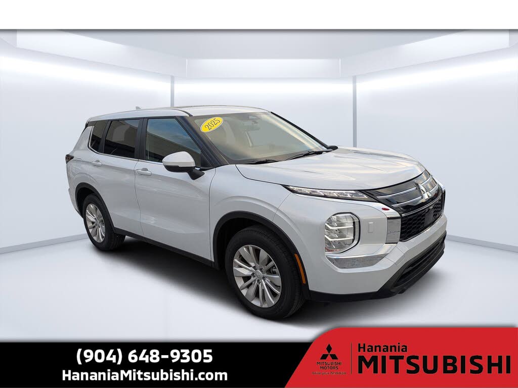 2025 Mitsubishi Outlander ES FWD