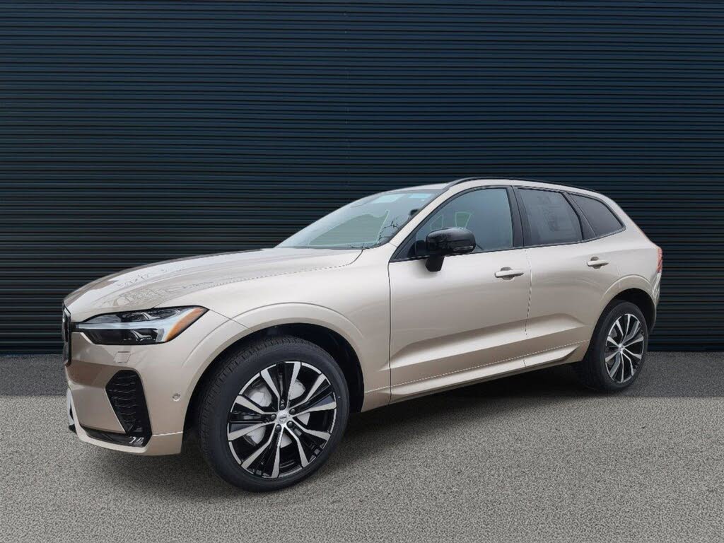 2025 Volvo XC60 B5 Plus Dark Theme AWD