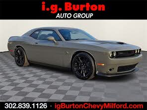 Dodge Challenger R/T Scat Pack RWD
