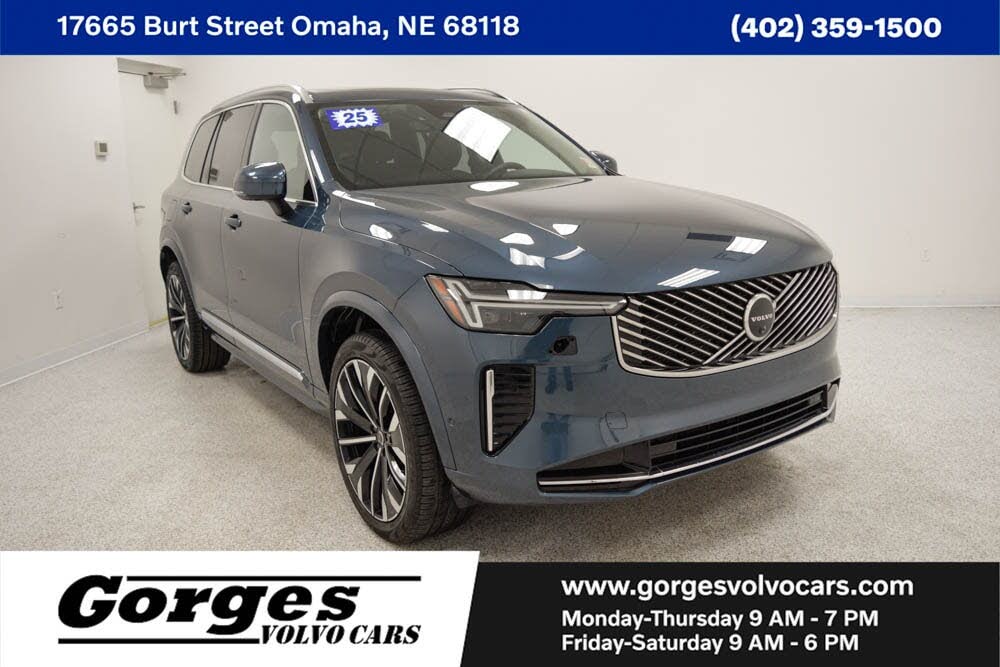 2025 Volvo XC90 B6 Plus Bright Theme 7-Passenger AWD