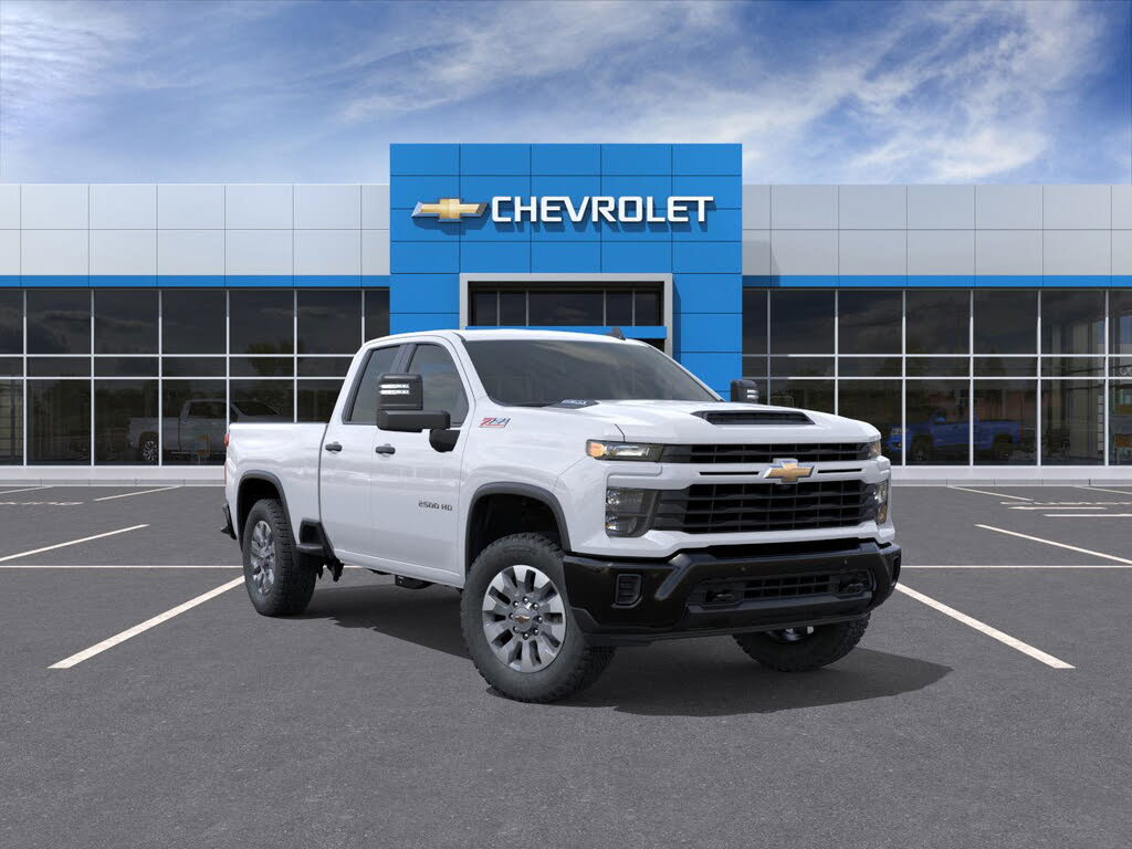 2026 Chevrolet Silverado 2500HD Custom Double Cab 4WD