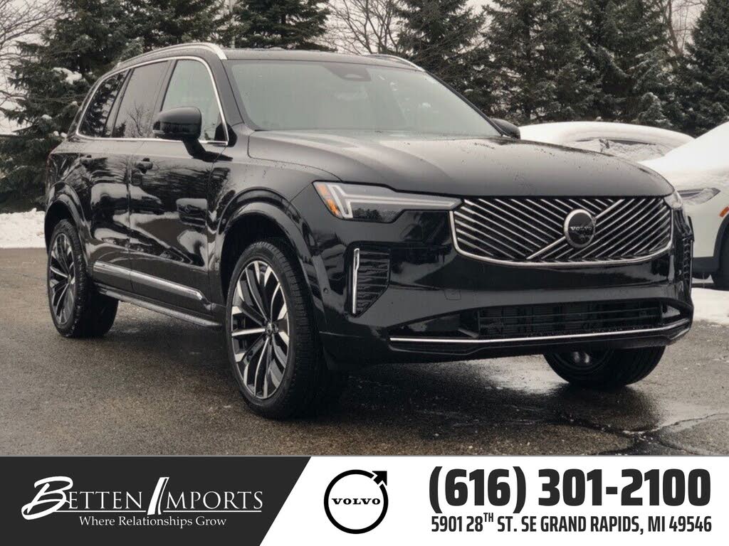 2026 Volvo XC90 B5 Plus 7-Passenger AWD