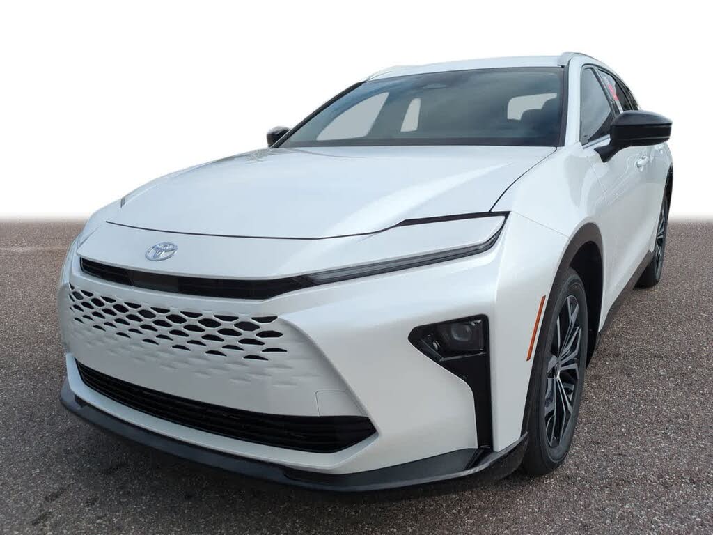 2025 Toyota Crown Signia XLE AWD