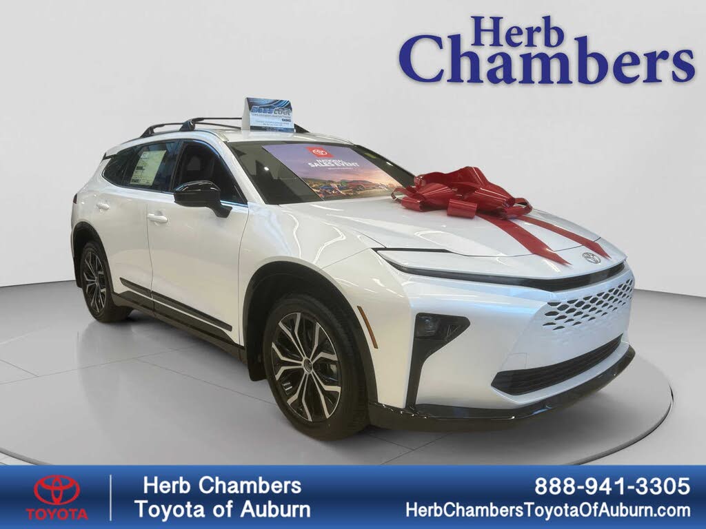 2025 Toyota Crown Signia XLE AWD