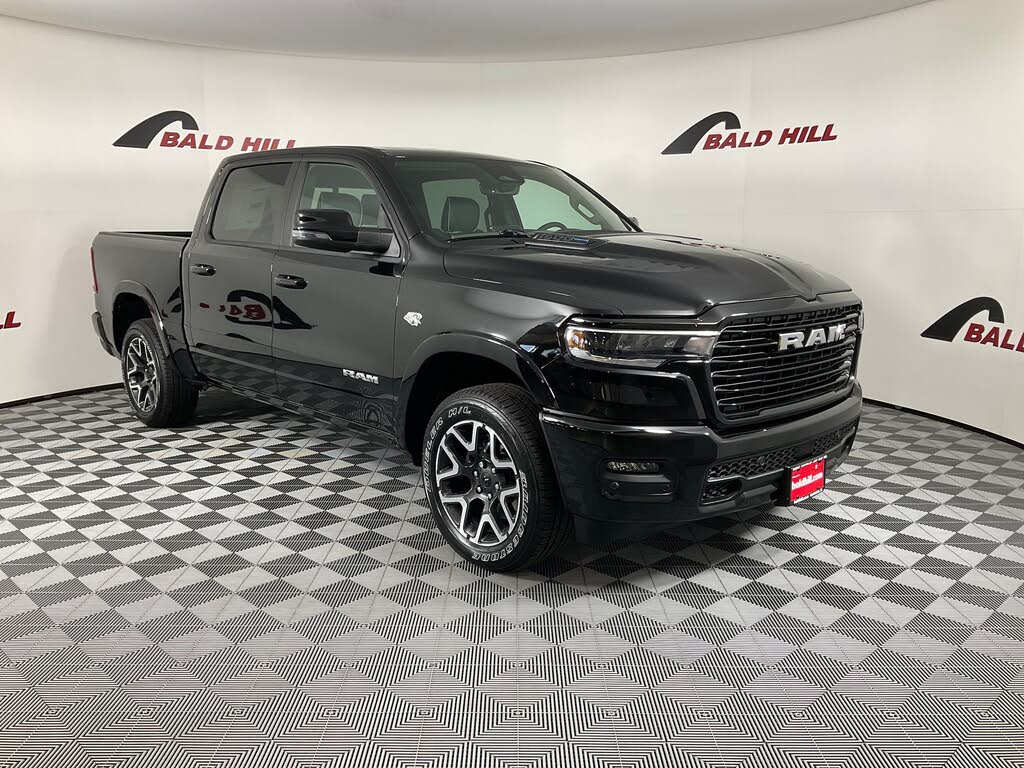 2026 RAM 1500 Laramie Crew Cab 4WD