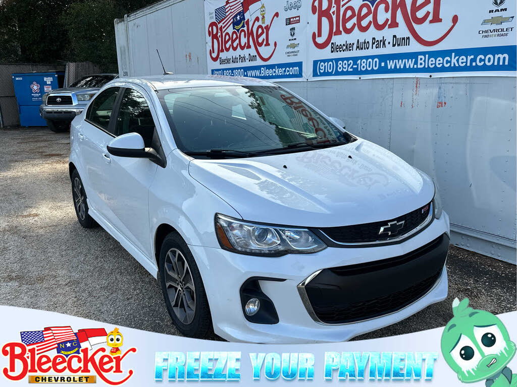 2020 Chevrolet Sonic LT Sedan FWD