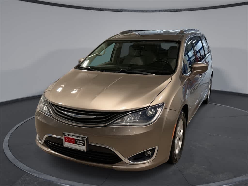 2018 Chrysler Pacifica Hybrid Touring L FWD