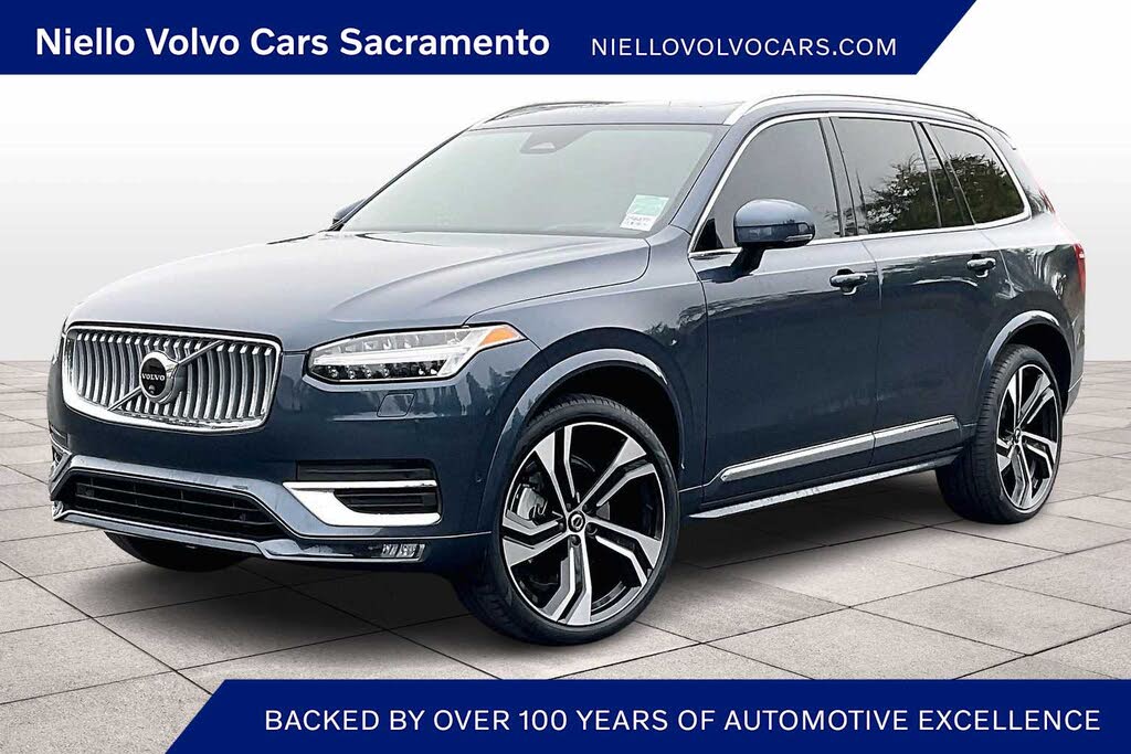 2024 Volvo XC90 B6 Ultimate Bright Theme 7-Passenger AWD