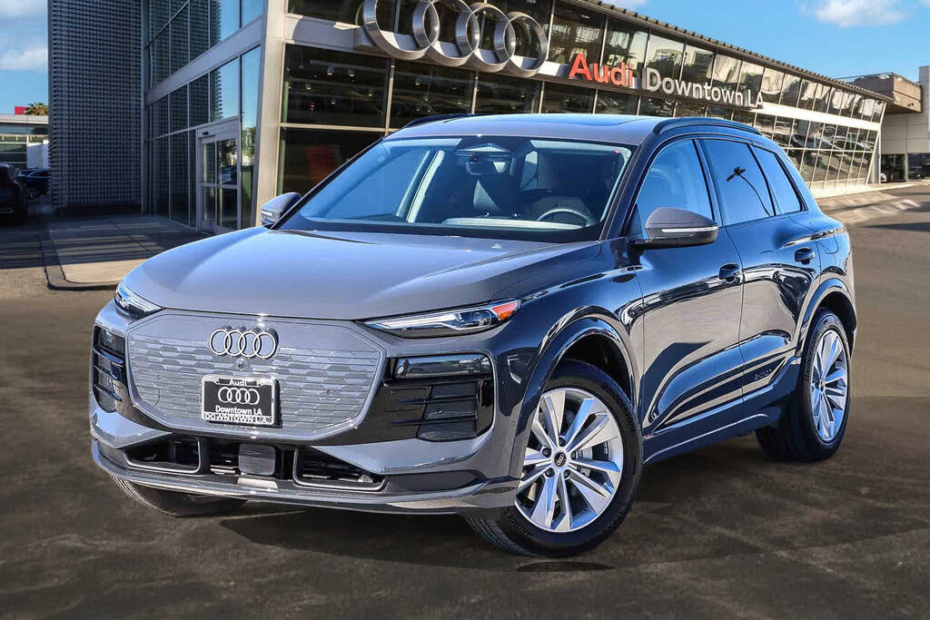 2025 Audi Q6 e-tron Premium RWD
