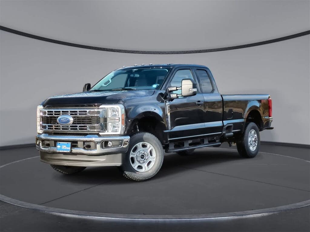 2025 Ford F-350 Super Duty XLT SuperCab LB 4WD
