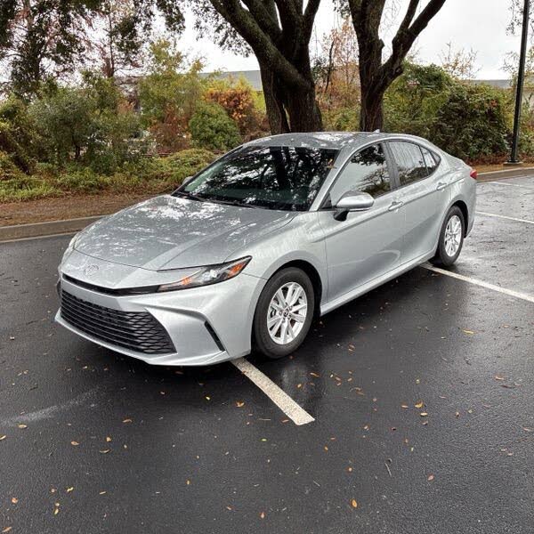 2025 Toyota Camry LE FWD