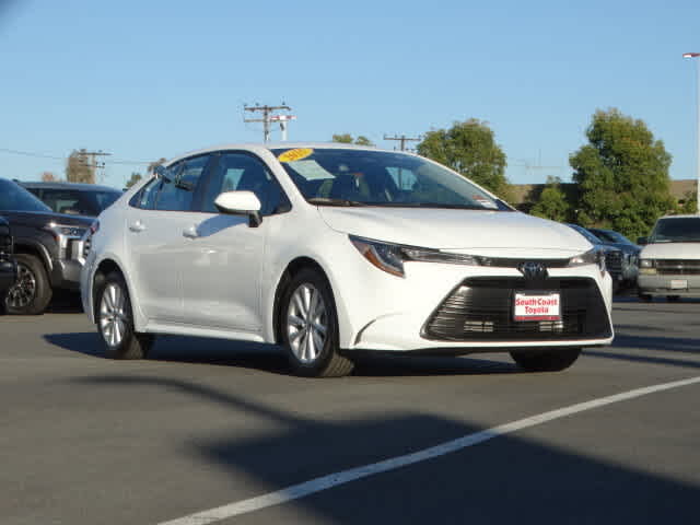 2025 Toyota Corolla LE FWD