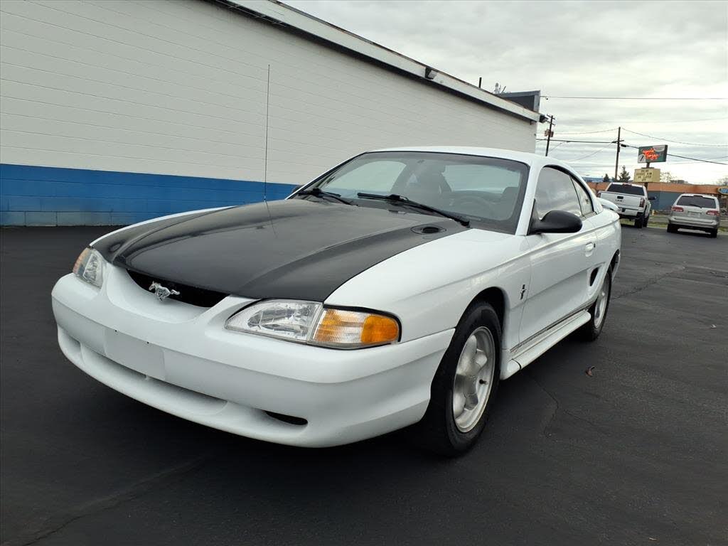 1998 Ford Mustang Coupe RWD