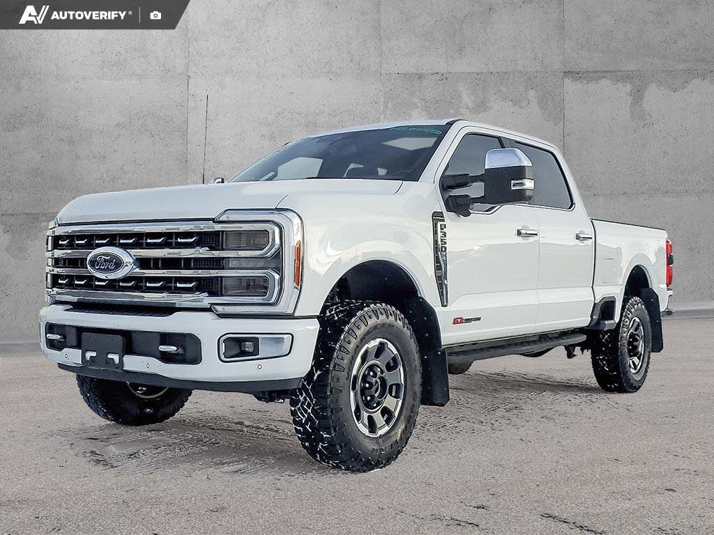 Ford F-350 Super Duty Platinum Crew Cab 4WD 2023