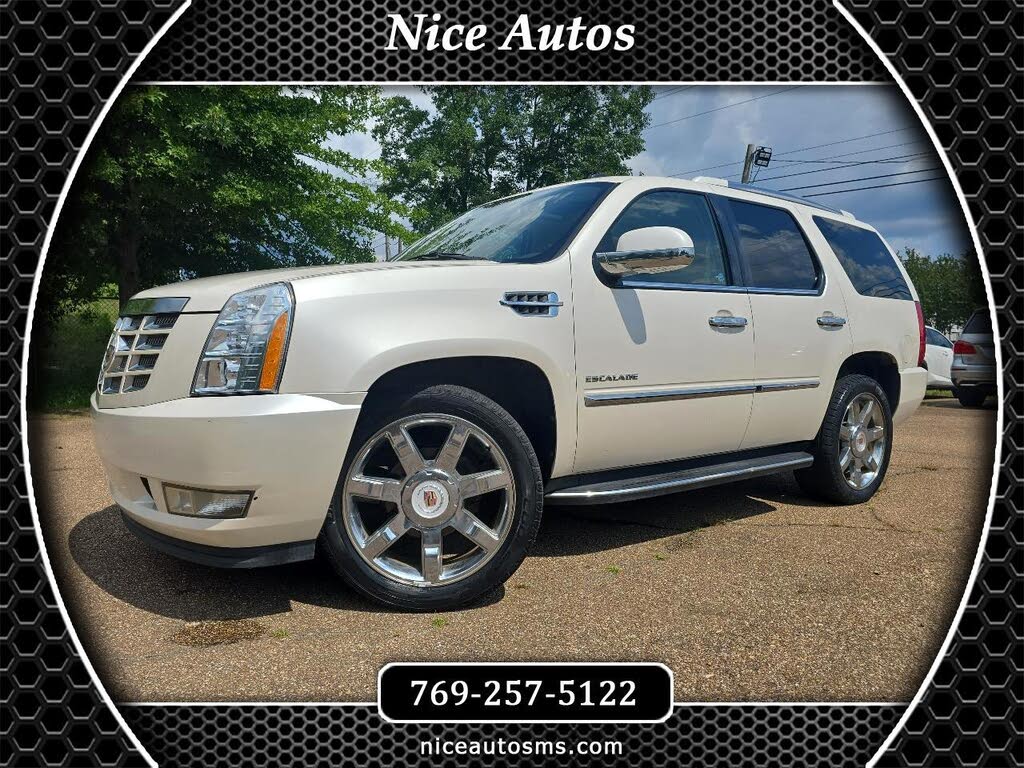 2013 Cadillac Escalade Luxury RWD